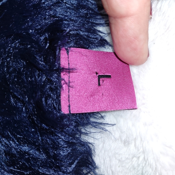 SAVE THE QUEEN VINTAGE sweater - Picture 4 of 5